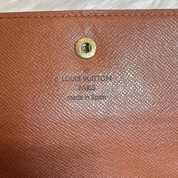 Louis Vuitton Monogram Passport Organizer Wallet - Picture 11 of 13